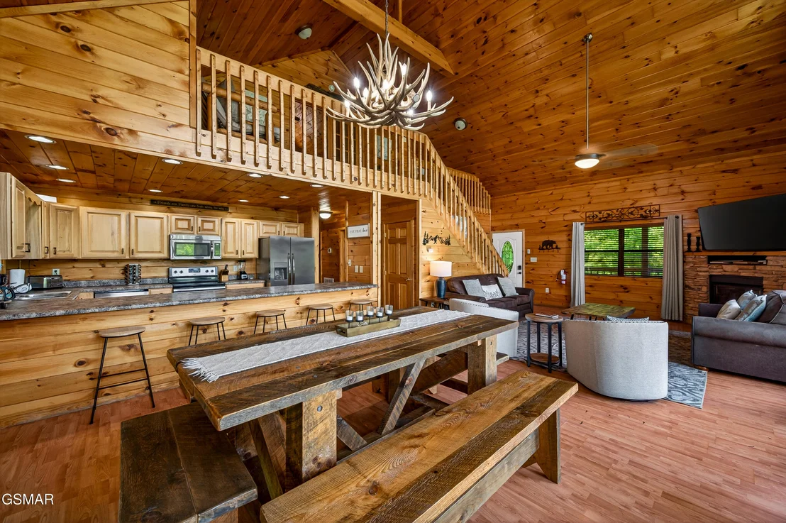 Photo of 2428 Breezy Road