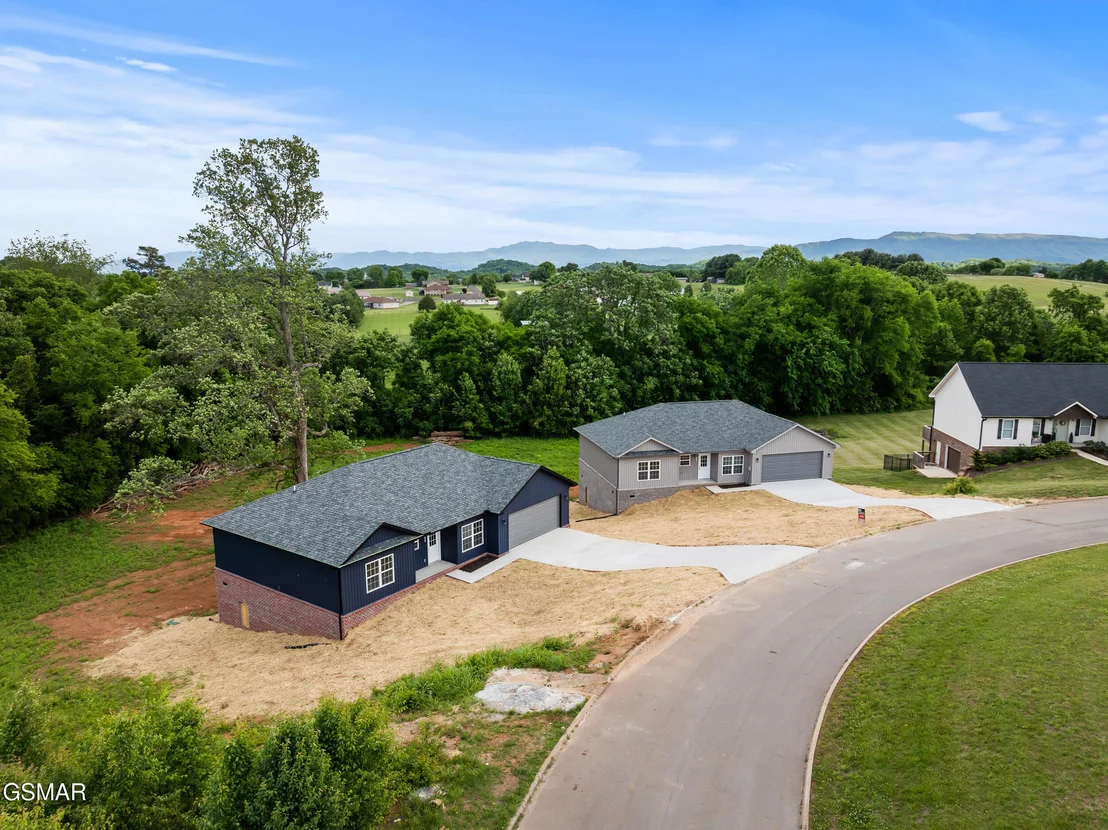 Photo of 2102 Kings View Loop