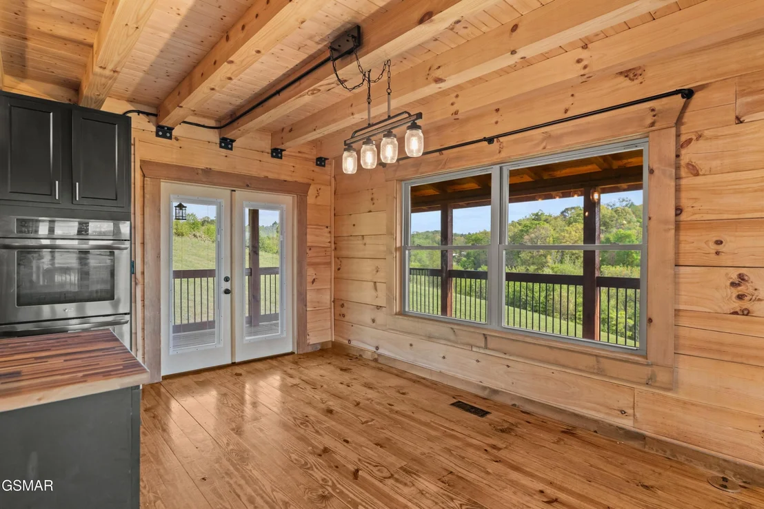 Photo of 102 Golf View Boulevard