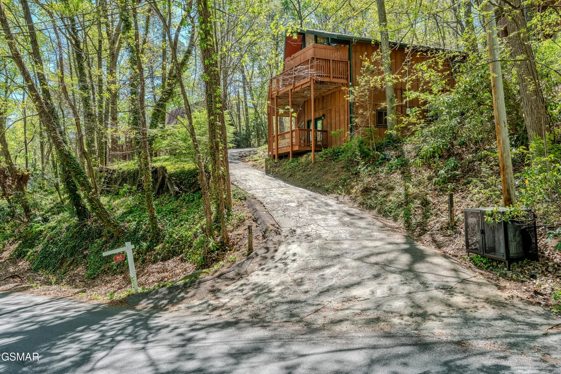 Photo of 913 Echo Place