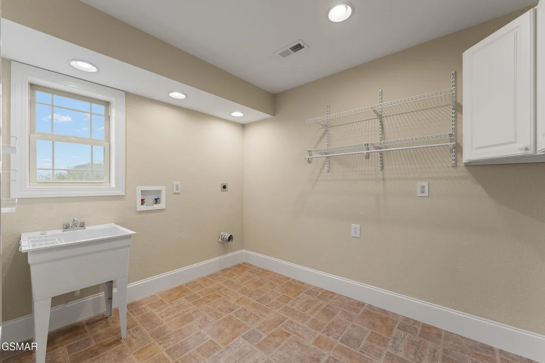 Photo of 225 Piney Road