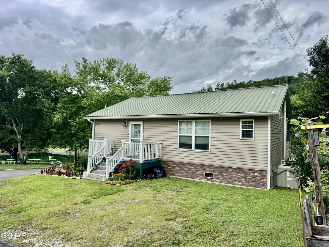 Photo of 401 Mountain Thrush Drive