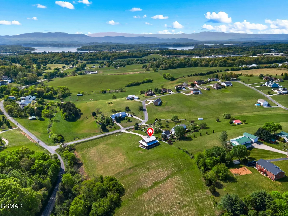 Photo of 102 Golf View Boulevard