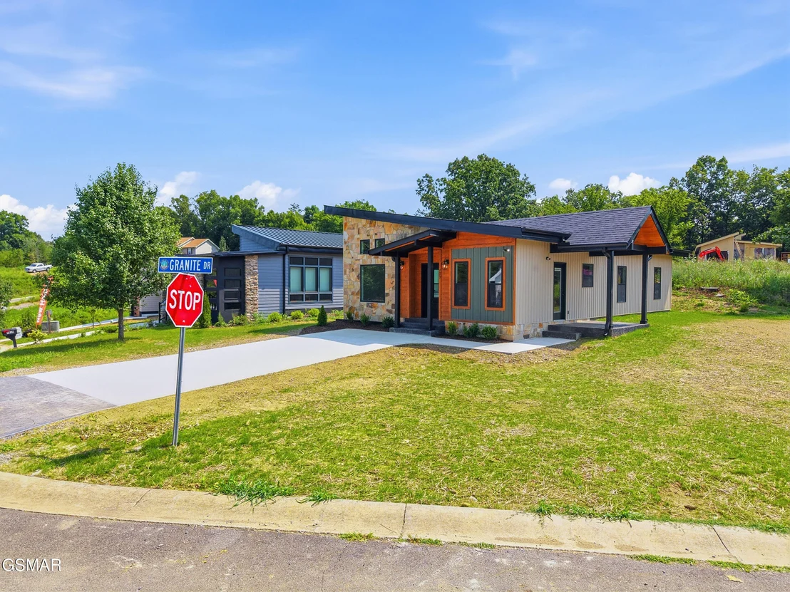 Photo of 203 Granite Drive