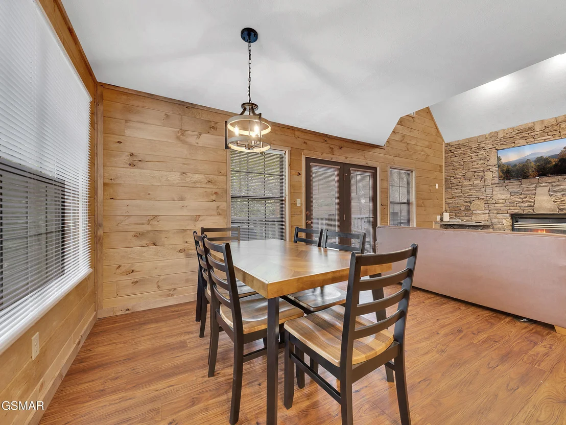 Photo of 2733 Timber Way