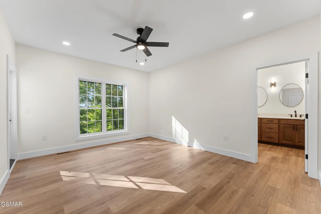 Photo of 1430 Beechtop Lane