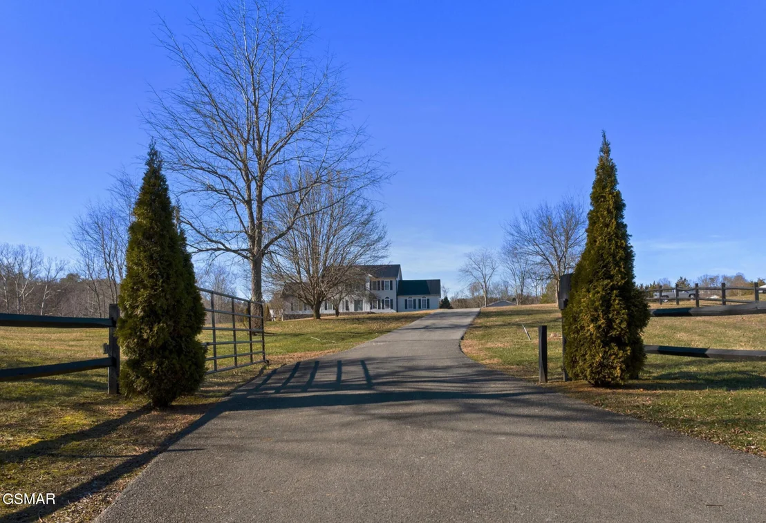 Photo of 740 Pollard Road