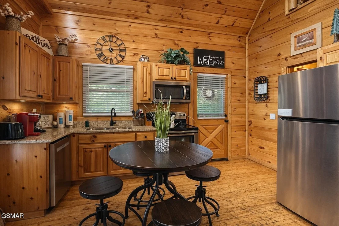 Photo of 2251 Red Bud Road