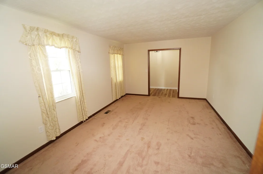 Photo of 633 Shaver Drive