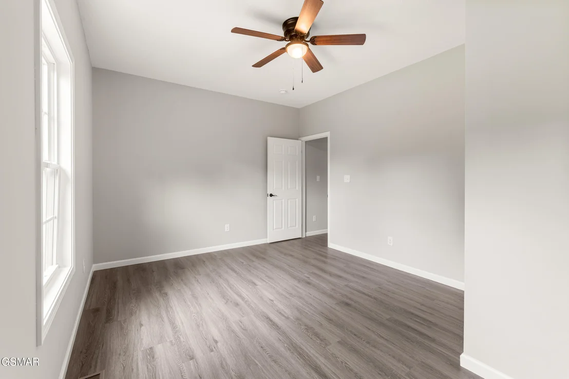 Photo of 2050 Kings View Loop