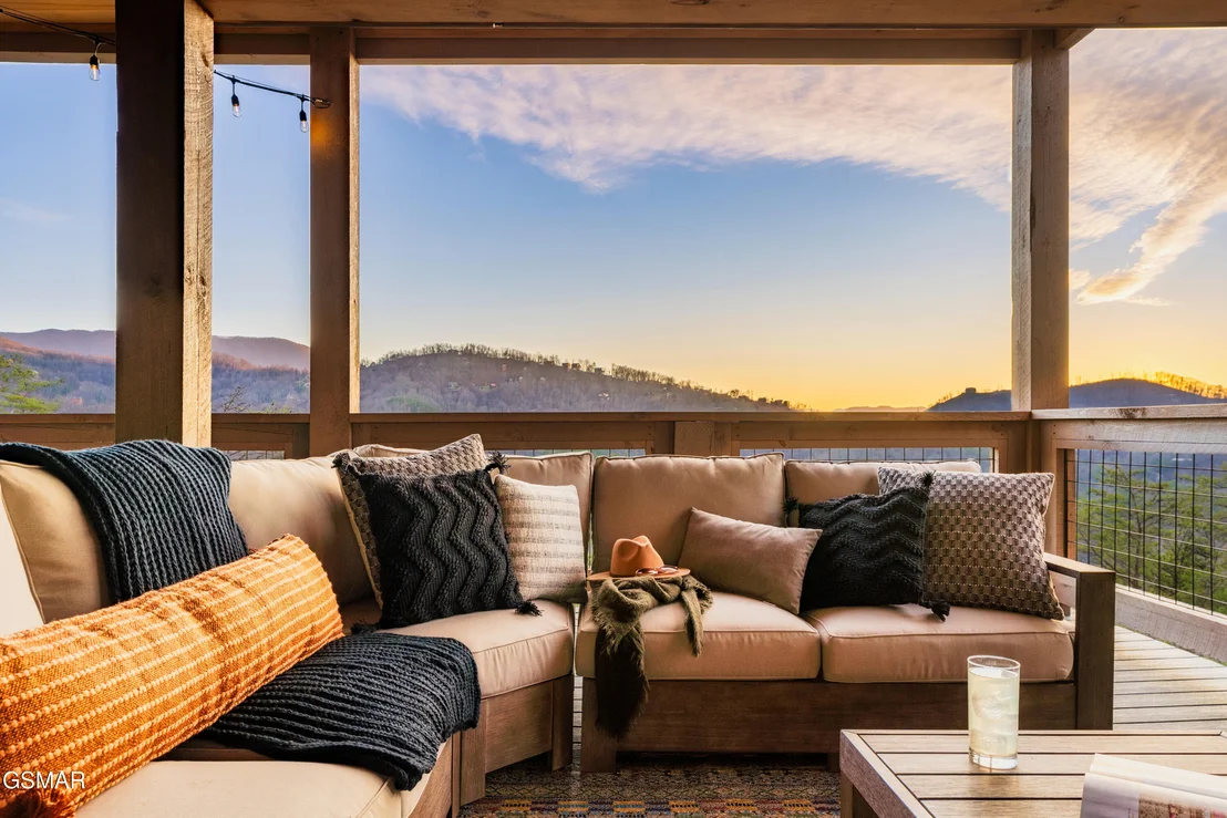 Photo of 2665 Cloud View Drive