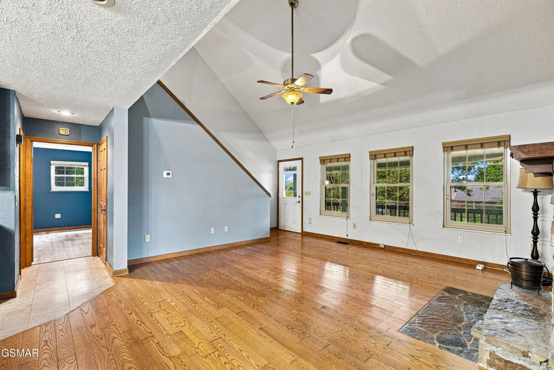 Photo of 2459 Amanda Lane