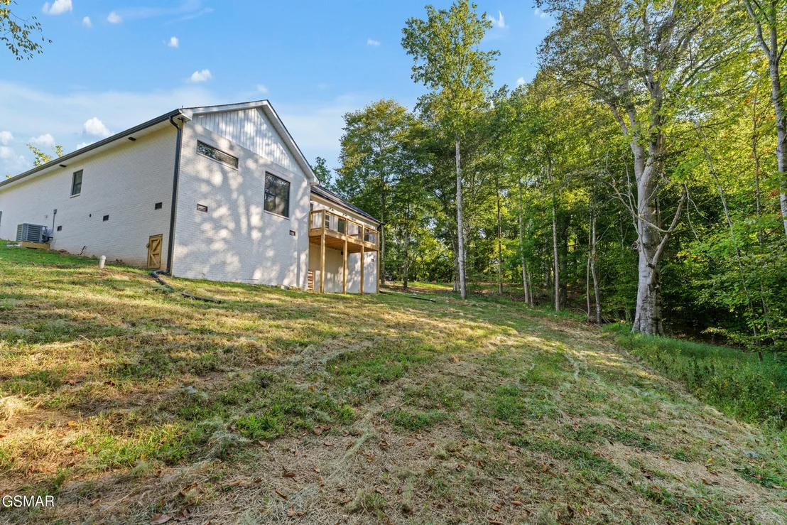 Photo of 1430 Beechtop Lane