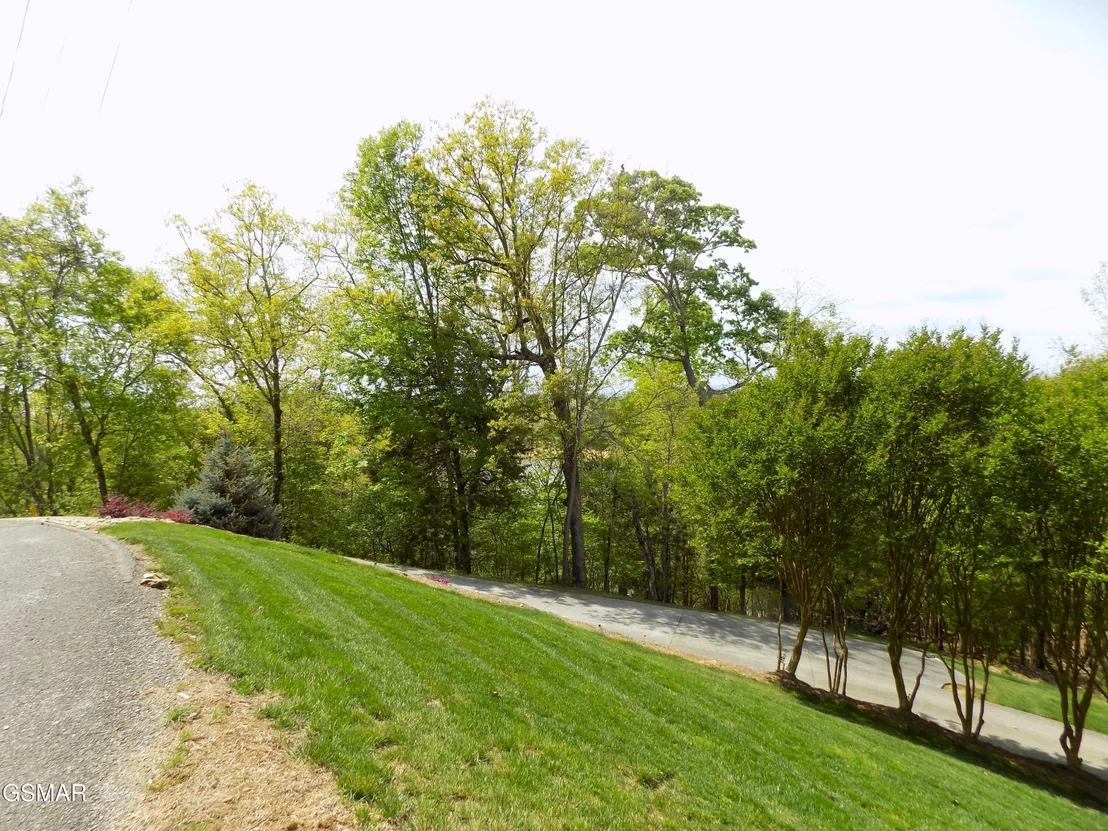 Photo of 3753 Lake Point Drive