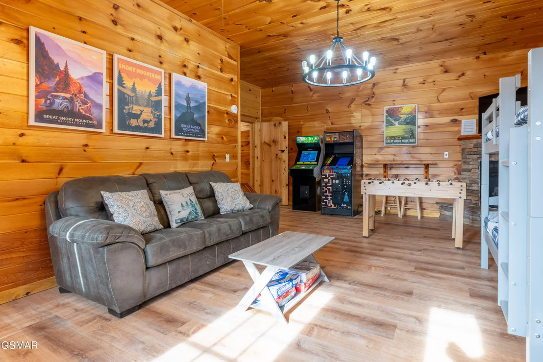 Photo of 2213 Headrick Lead