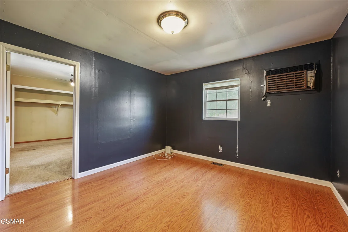 Photo of 1356 Bluegrass Road