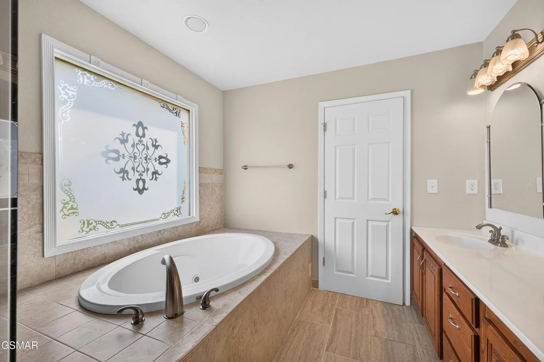 Photo of 219 Sullivan Pointe