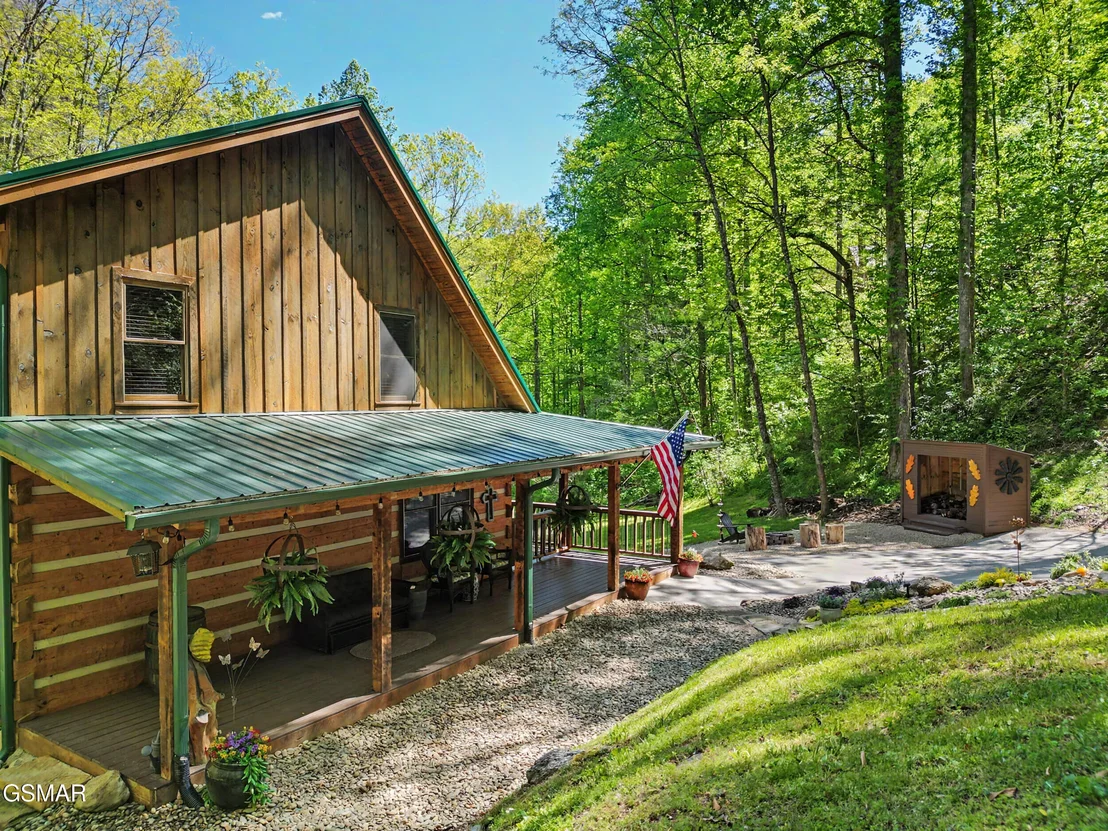 Photo of 1053 Big Buck Trail