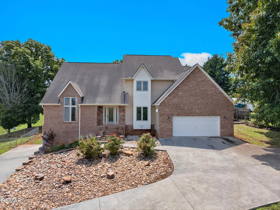 Photo of 219 Sullivan Pointe