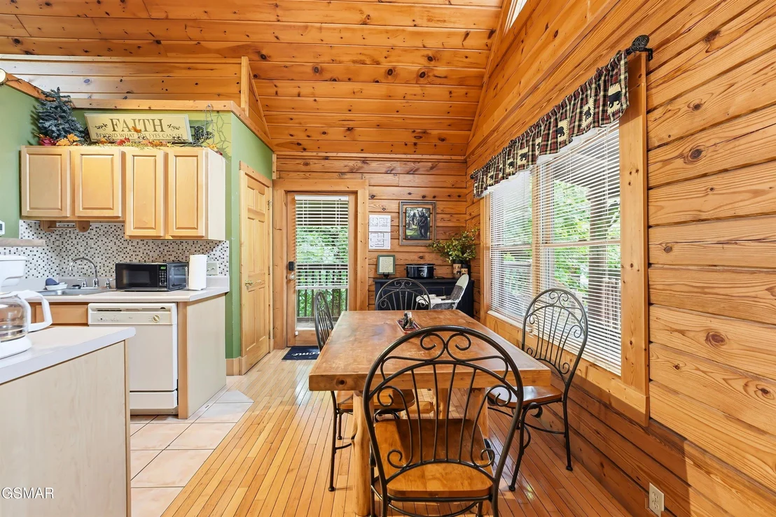 Photo of 336 Big Bear Way