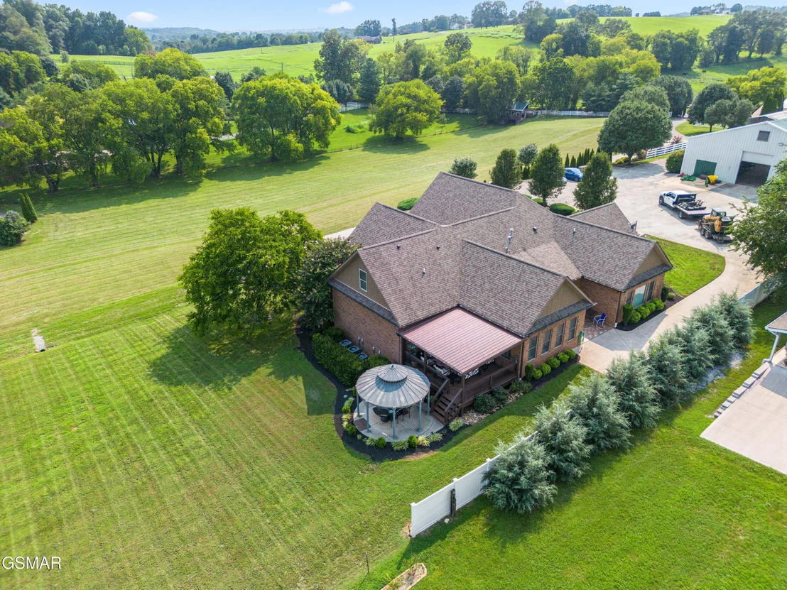 Photo of 2399 McCleary Road