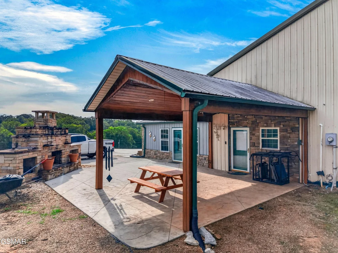 Photo of 428 Shrader Road