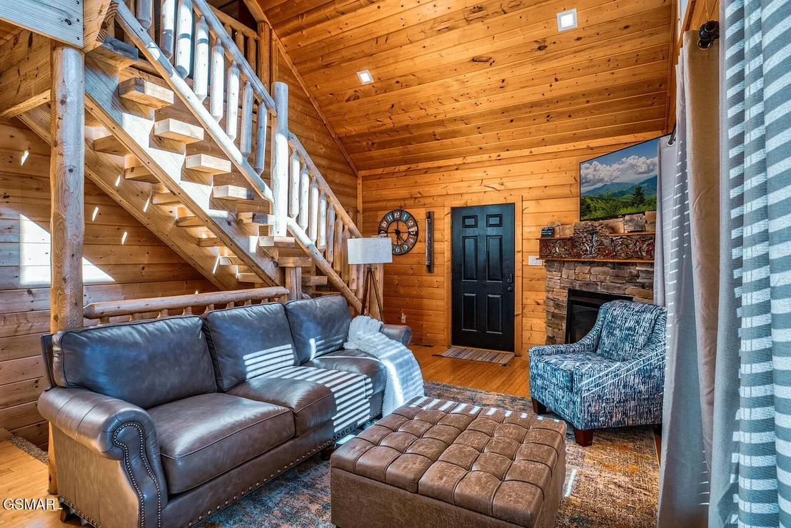 Photo of 2924 Pine Haven Drive