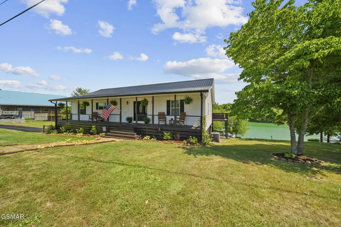Photo of 1033 Sunset View Road