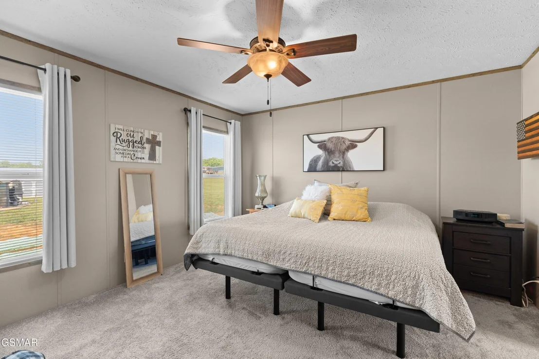 Photo of 405 Barry Cove