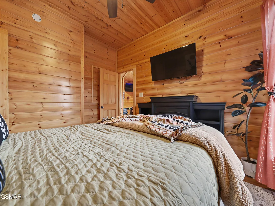 Photo of 1723 Summit View Way