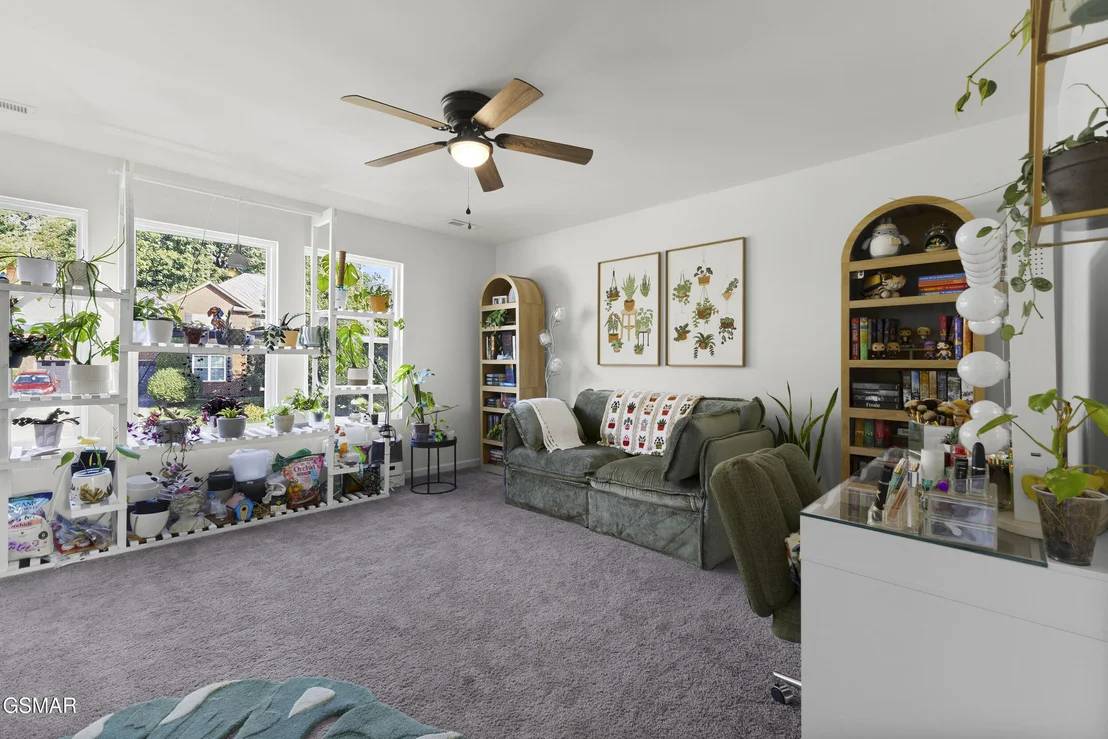 Photo of 1007 Crown Ridge Lane