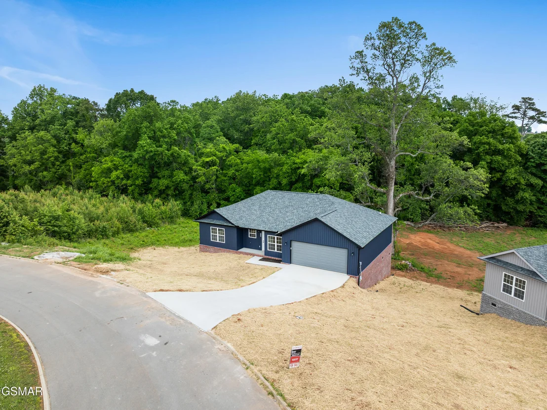 Photo of 2102 Kings View Loop