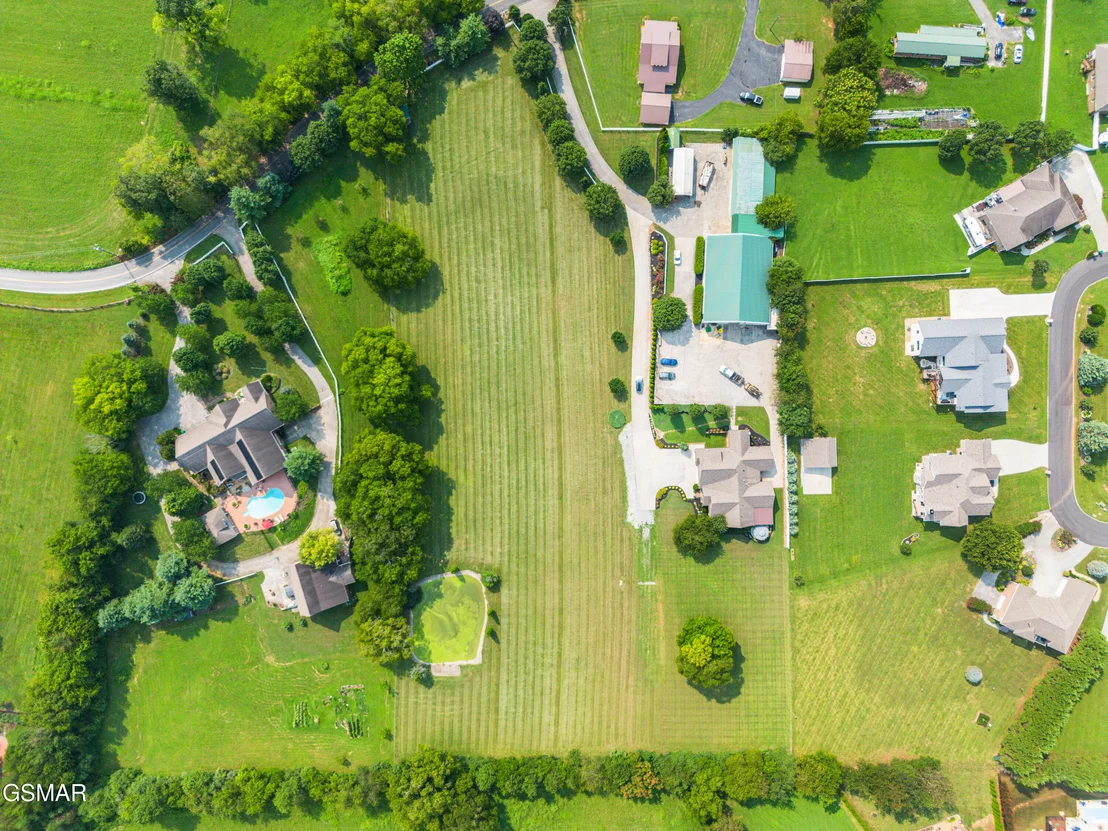 Photo of 2399 McCleary Road