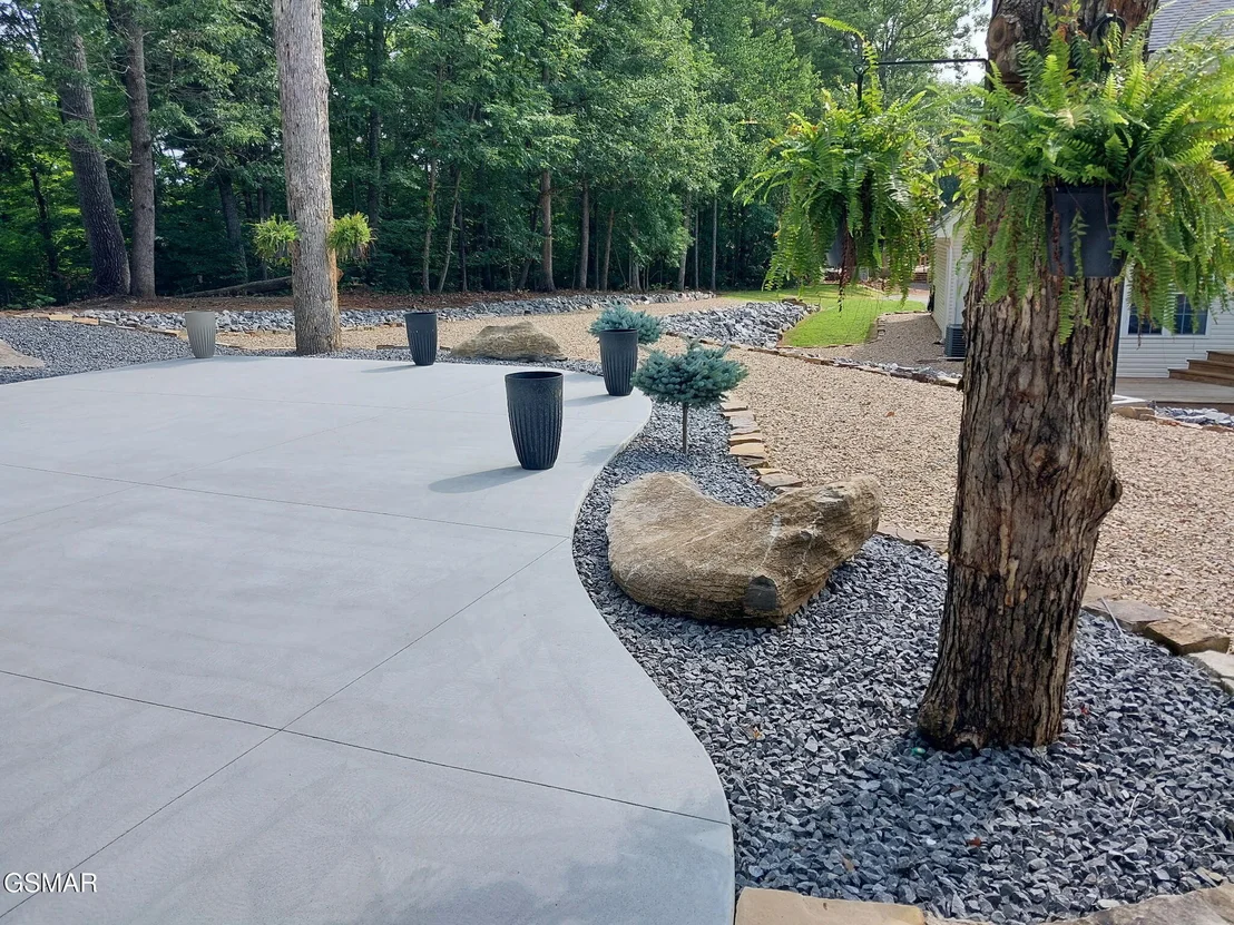 Photo of 917 Crickett Drive