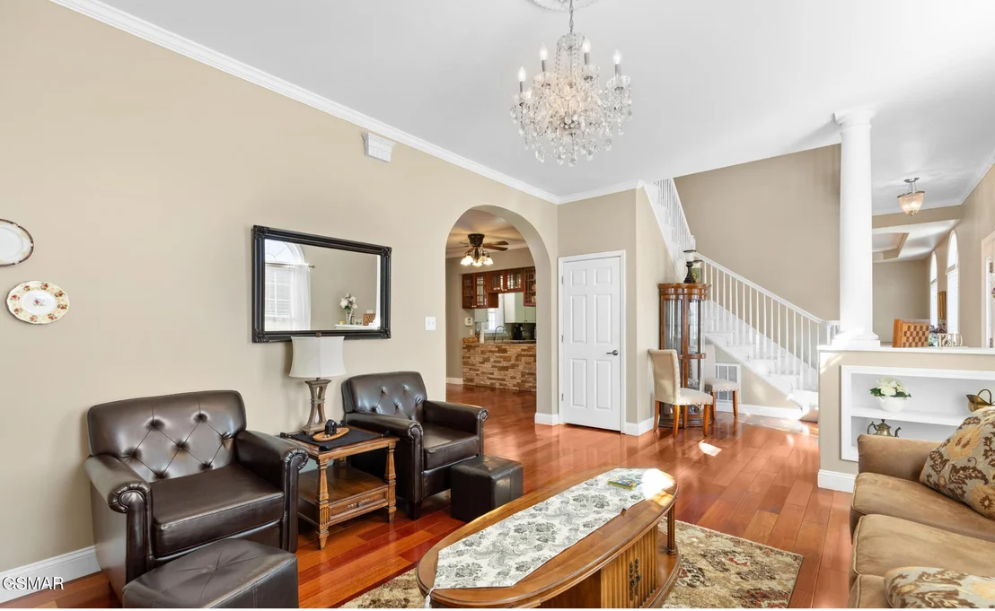 Photo of 740 Pollard Road