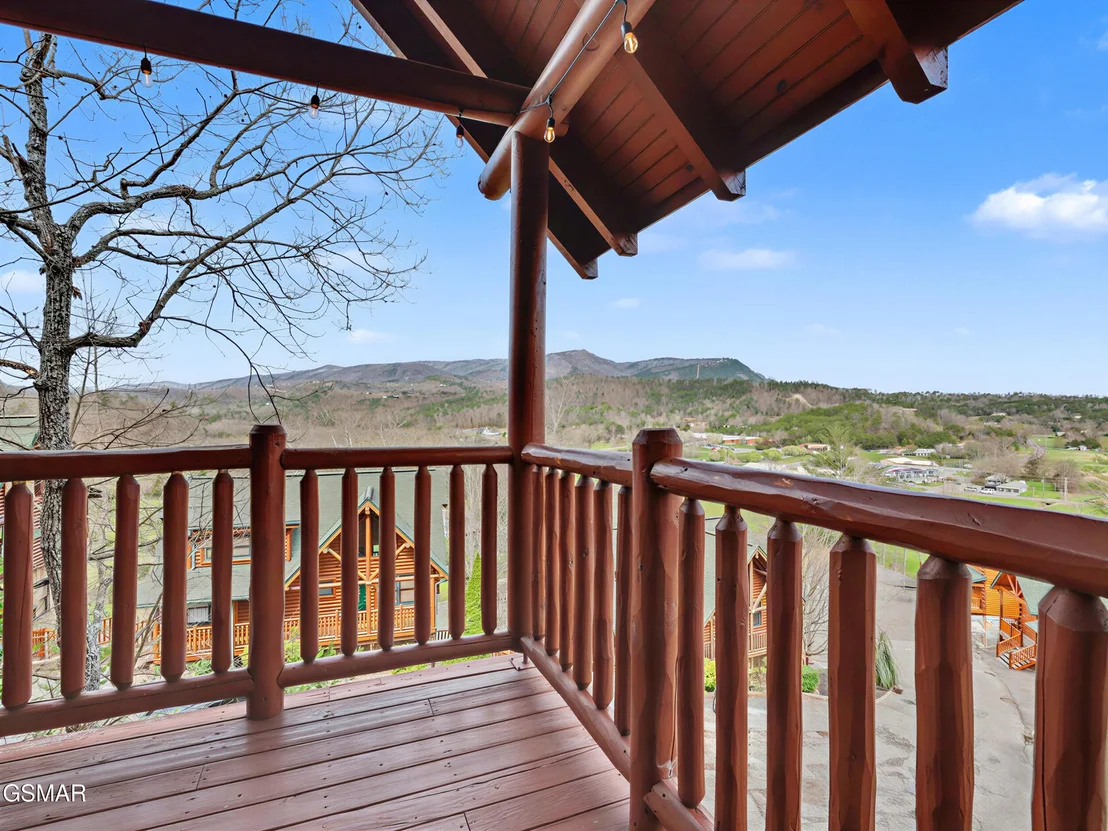 Photo of 1723 Summit View Way