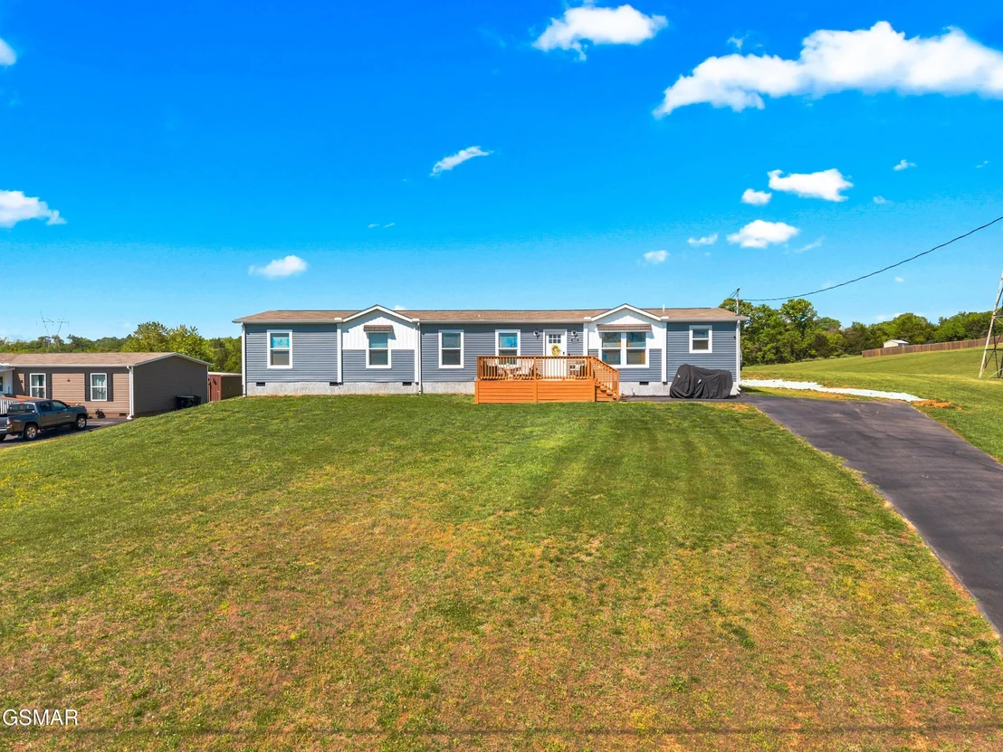 Photo of 405 Barry Cove