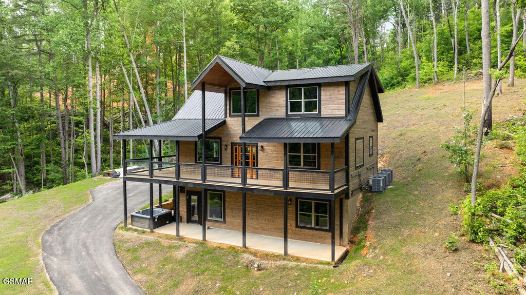 Photo of 2176 Spurling Road