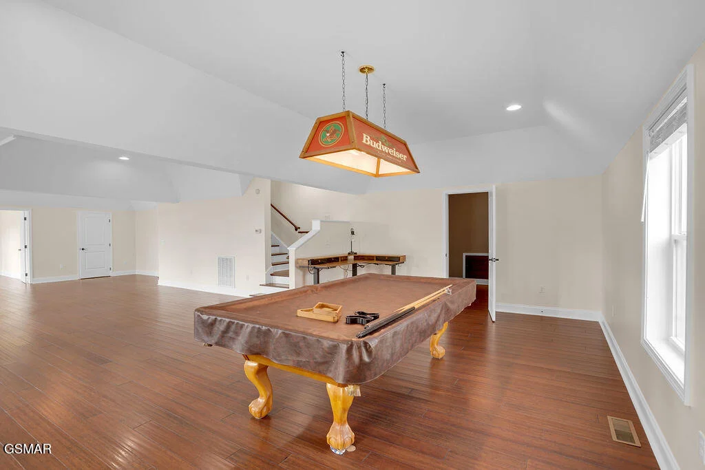 Photo of 1202 Foxwood Drive