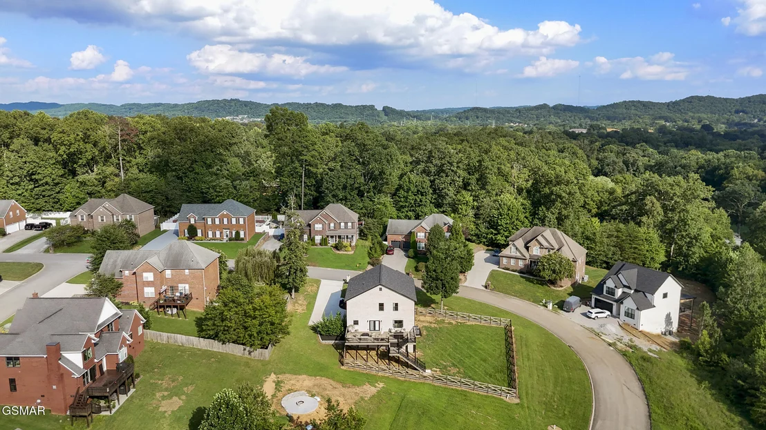 Photo of 1007 Crown Ridge Lane