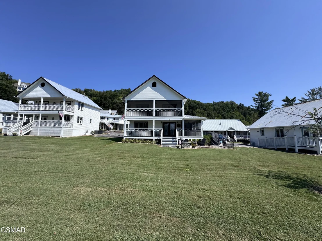 Photo of 424 Country Path Way