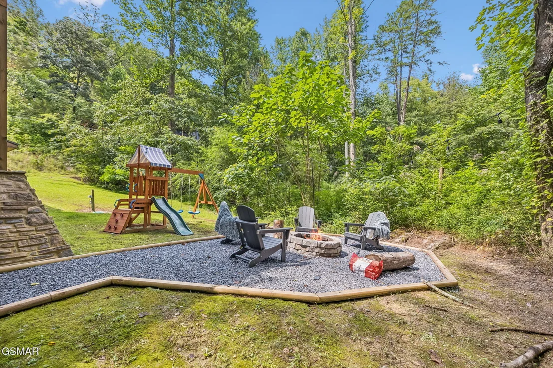 Photo of 1615 Bear Valley Road