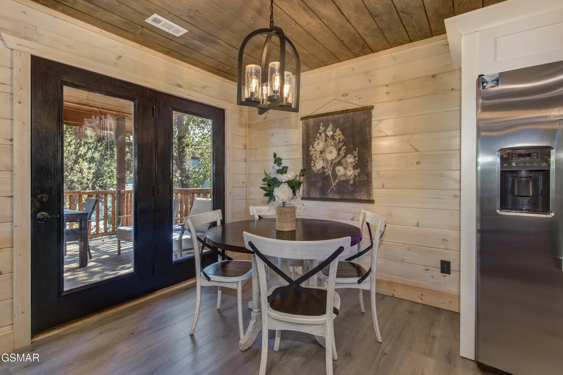 Photo of 1717 Summit View Way
