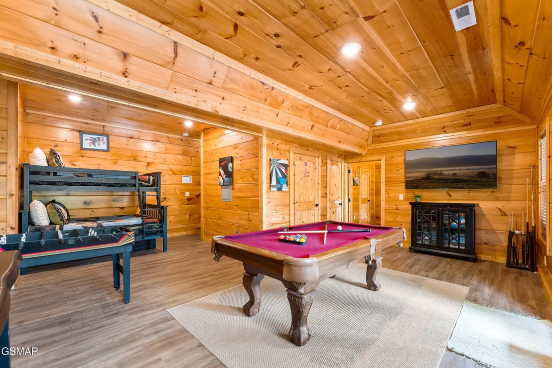 Photo of 1533 Bear Valley Road