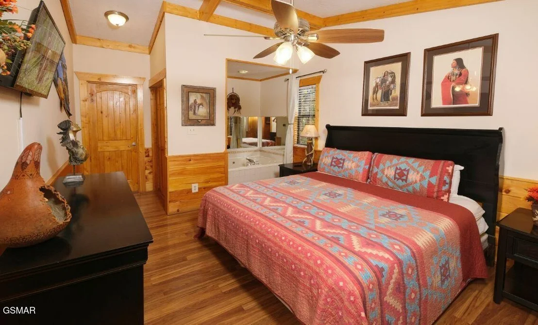 Photo of 617 Iron Mountain Road