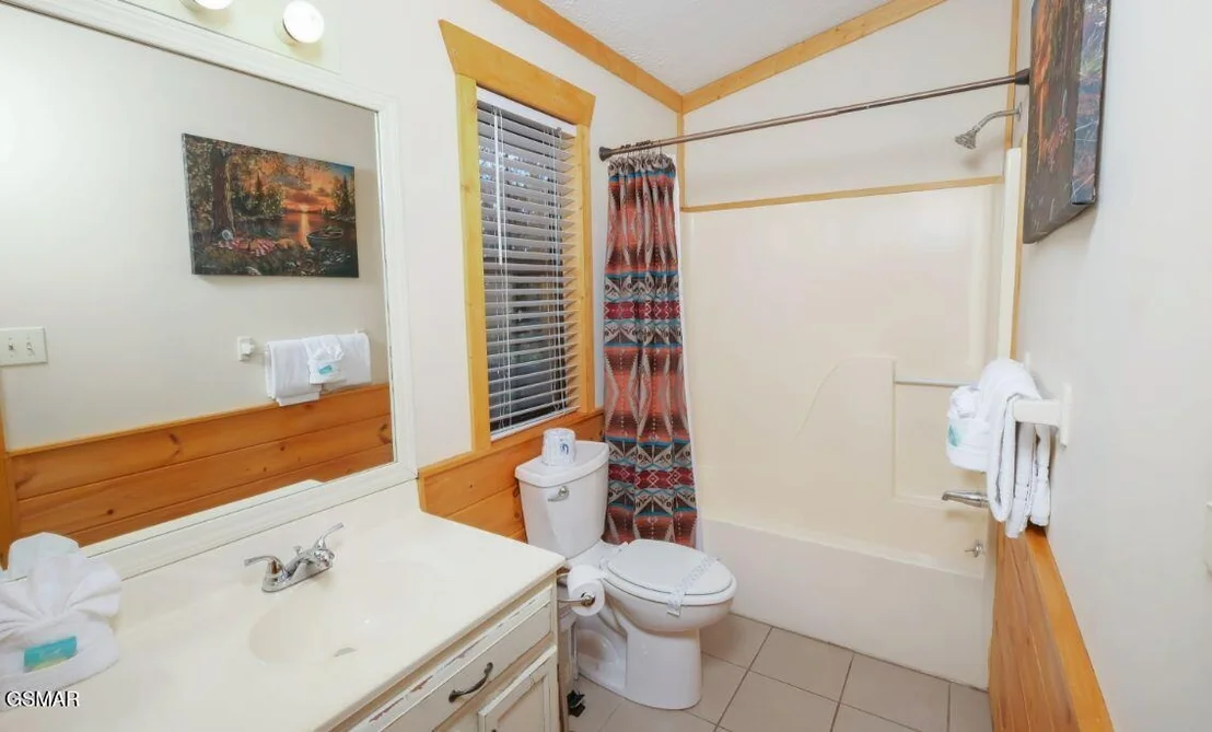 Photo of 617 Iron Mountain Road
