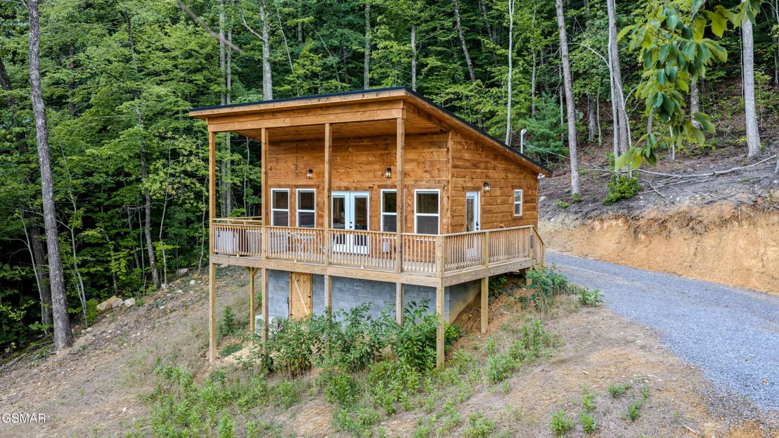 Photo of 2122&2128 Bluff Mountain Road