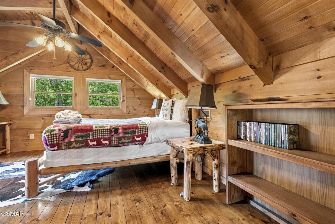 Photo of 1713 Bear View Road