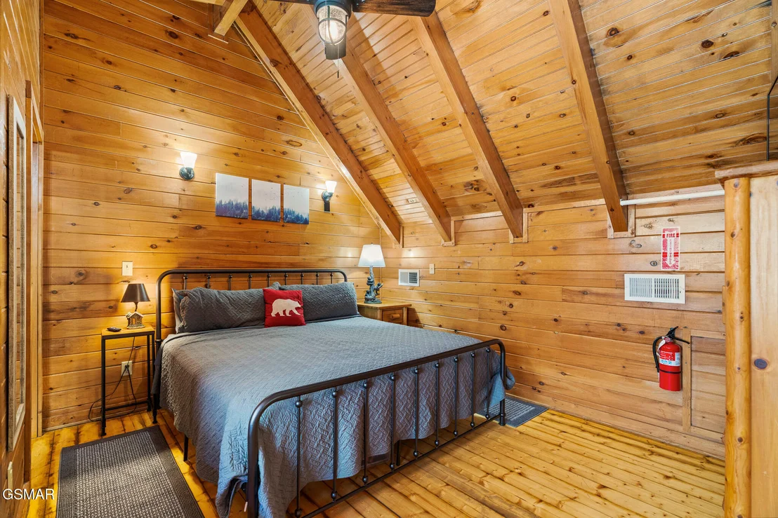 Photo of 439 Hideaway Ridge Circle