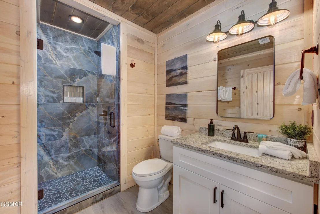 Photo of 1717 Summit View Way